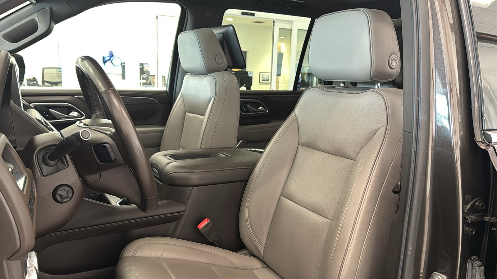 Used 2021 GMC Yukon SLT w/ SLT Luxury Plus Package AWD/4WD image 25