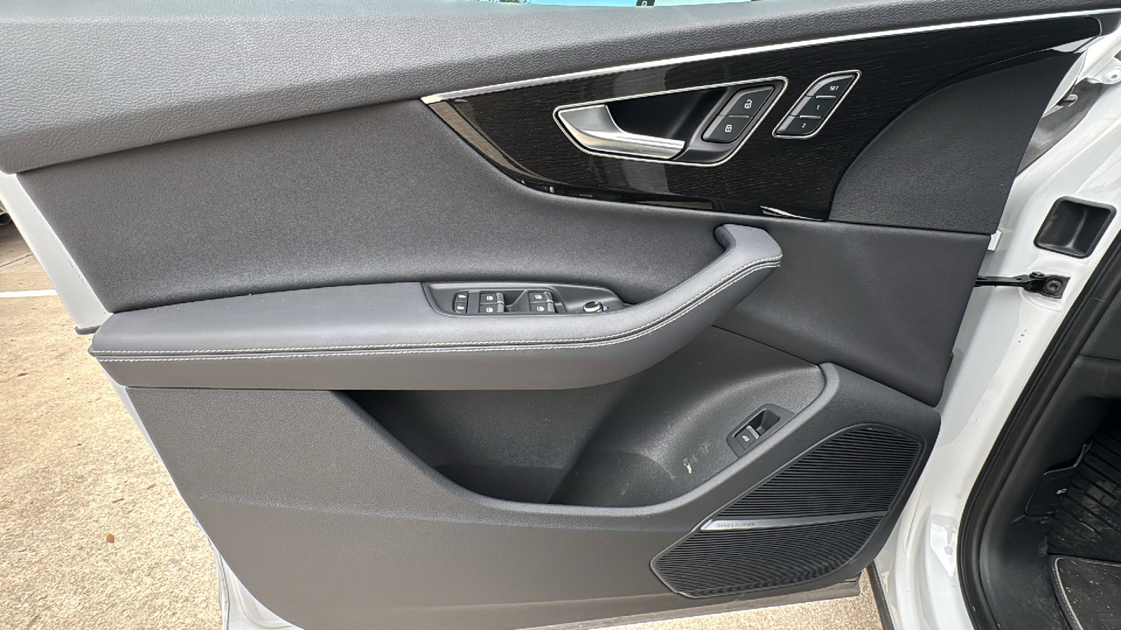 Used 2025 Audi Q7 2.0T Premium Plus w/ Premium Plus Package image 12