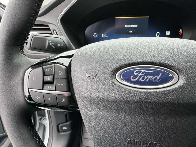 New 2025 Ford Escape Active w/ Active Premium Tech Pack image 32