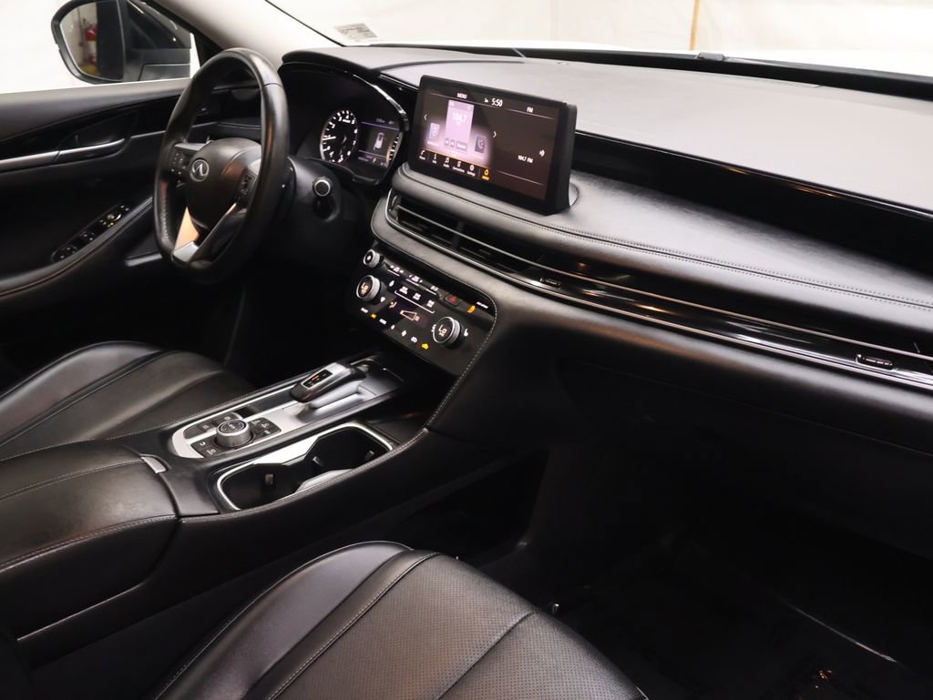 Used 2025 INFINITI QX60 Pure image 11