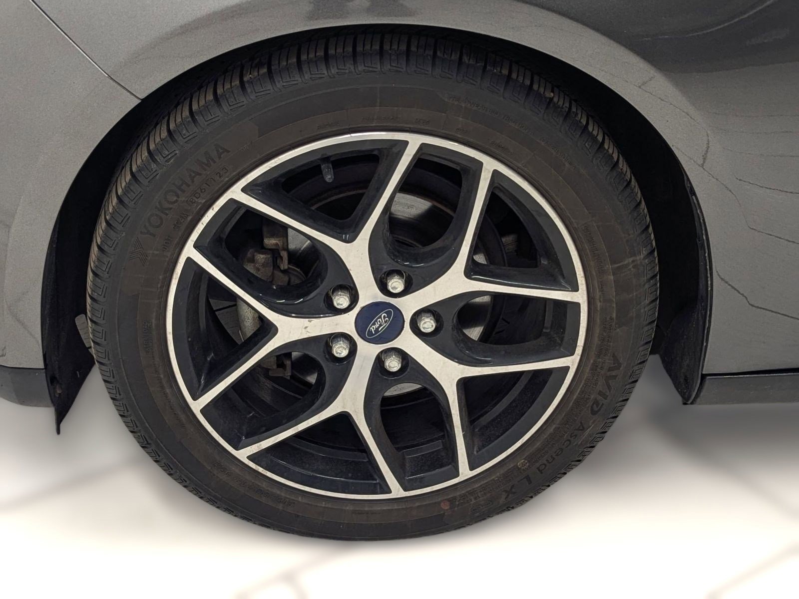 Used 2017 Ford Focus SEL image 9