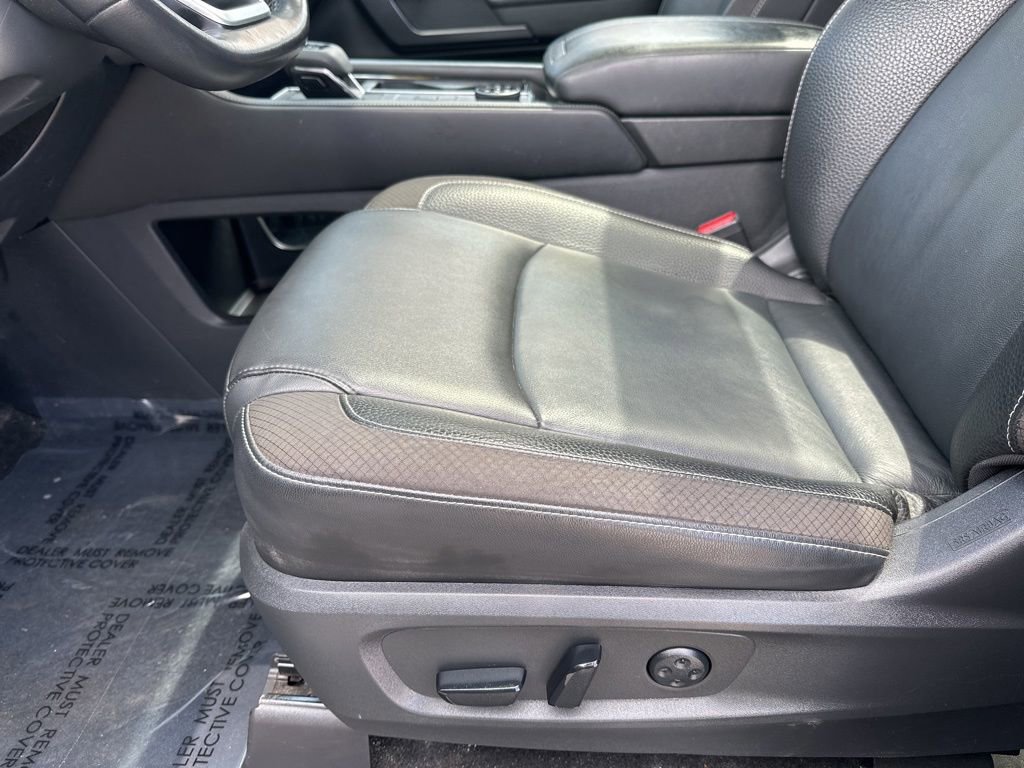 Used 2022 Nissan Pathfinder SL AWD/4WD image 25