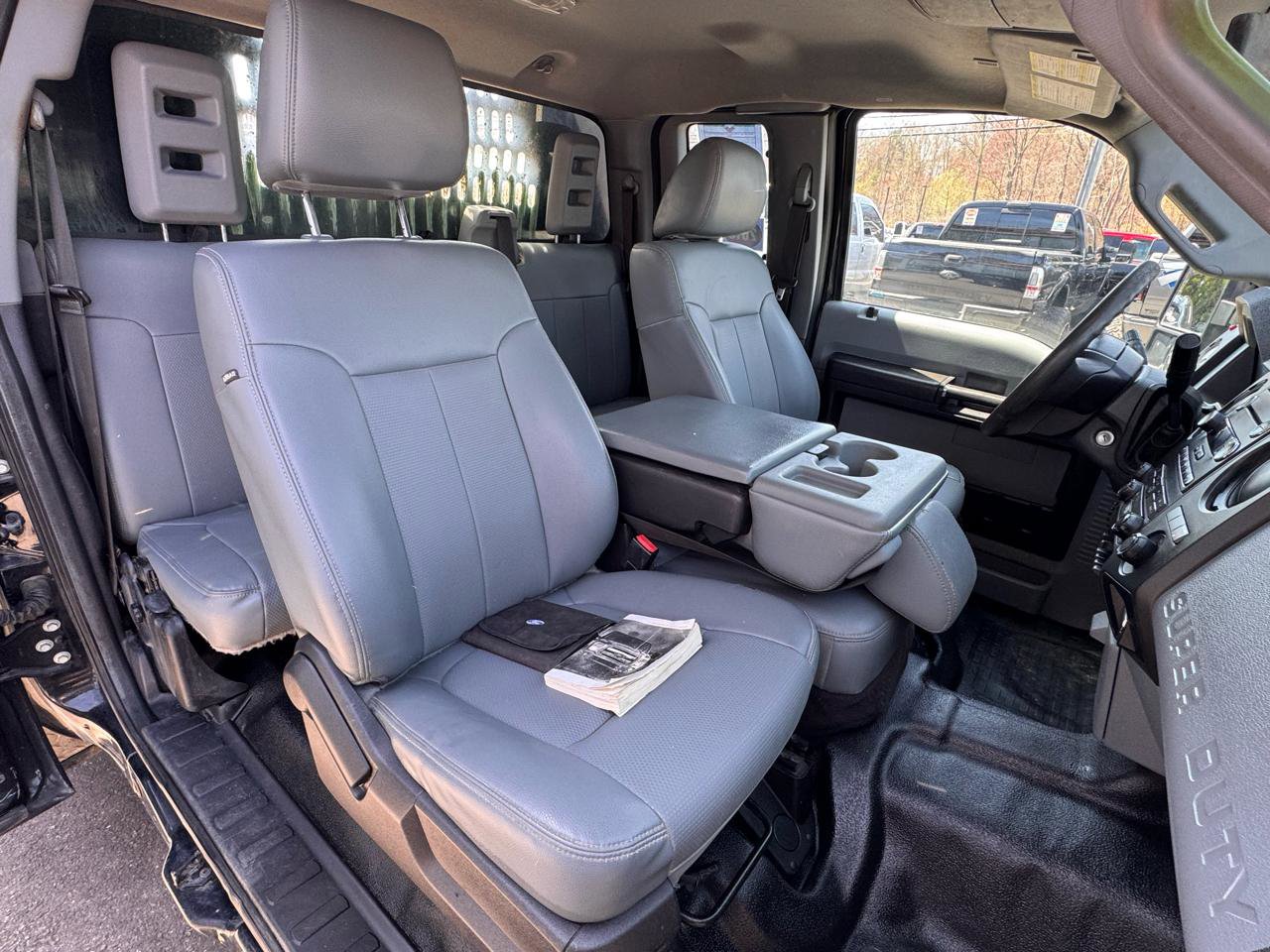 Used 2016 Ford F550 4x4 SuperCab Super Duty image 45