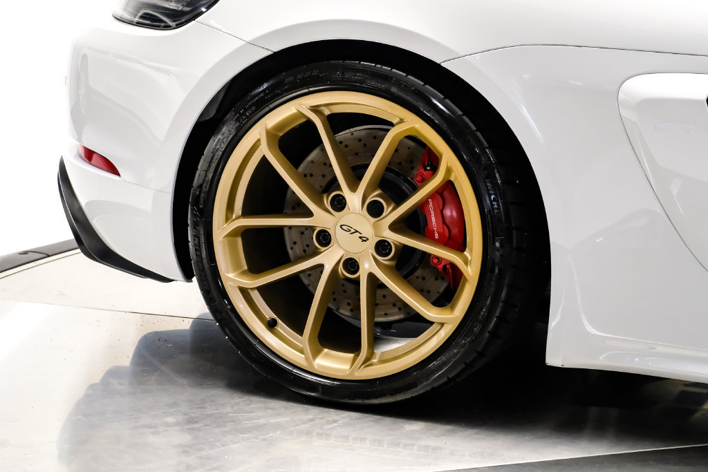 Used 2020 Porsche 718 Cayman GT4 RWD image 41
