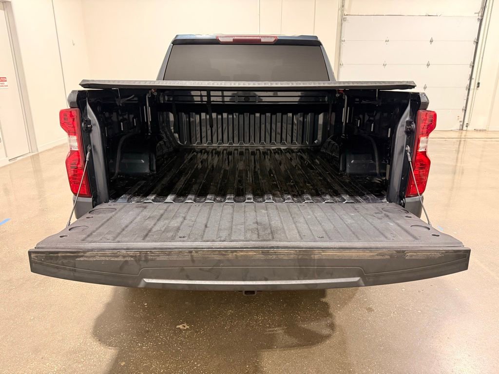 Used 2020 Chevrolet Silverado 1500 LT w/ Texas Edition image 9