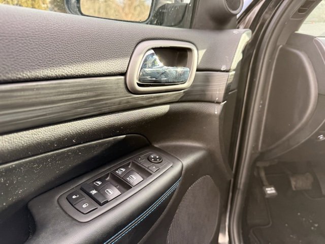 Used 2020 Jeep Grand Cherokee Laredo image 19