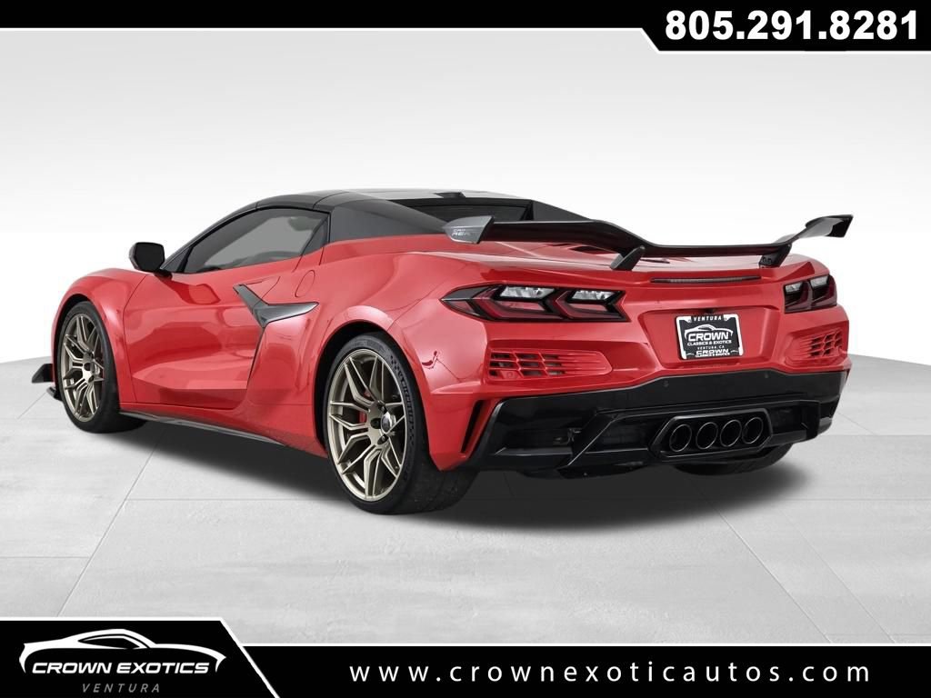 Used 2024 Chevrolet Corvette Z06 w/ Z07 Performance Package image 5