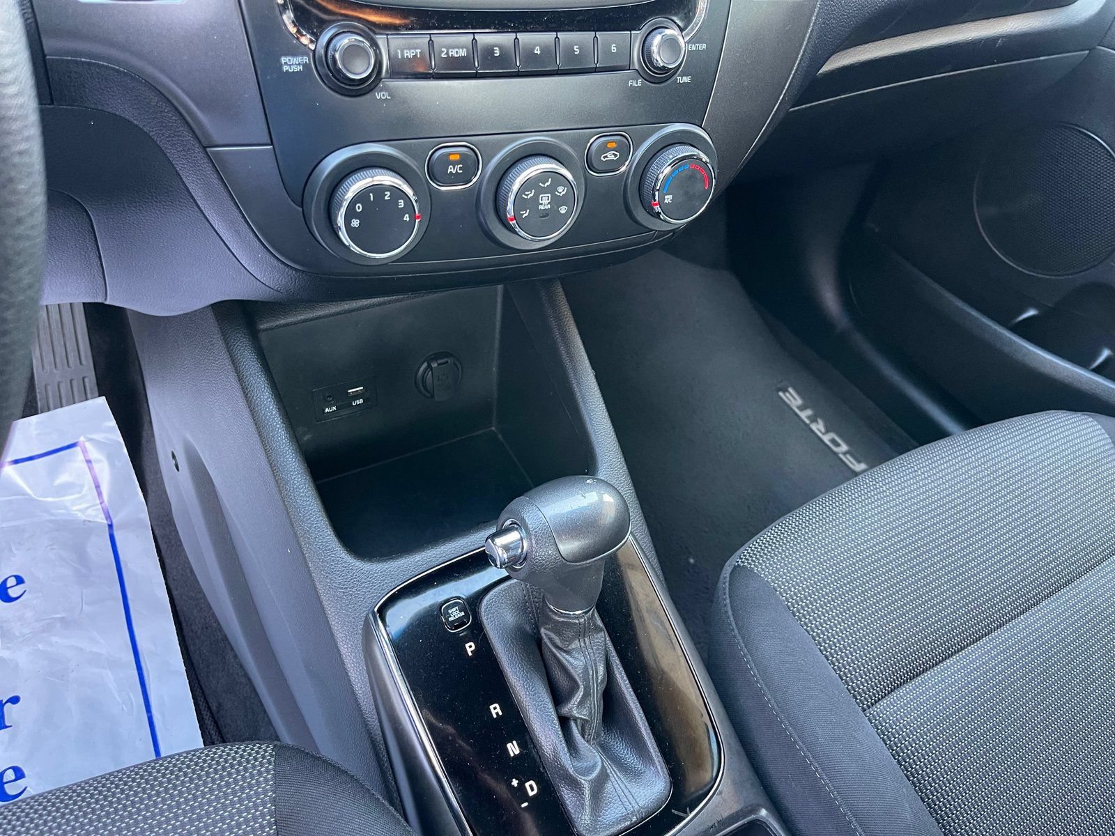 Used 2017 Kia Forte LX FWD image 24