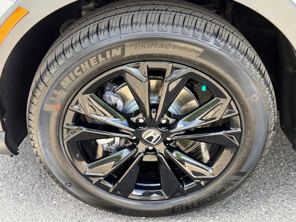 Certified 2026 Honda CR-V Sport Touring image 10
