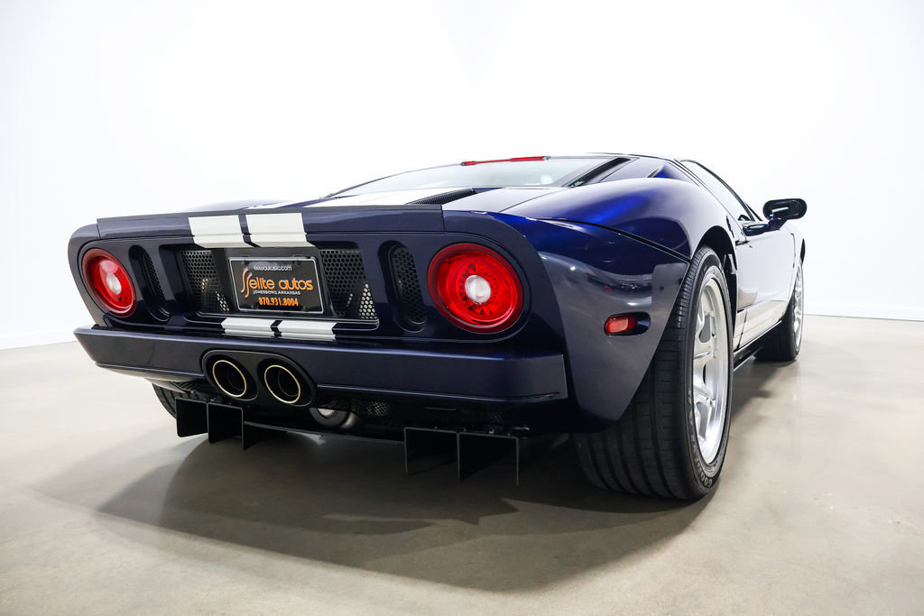 Used 2006 Ford GT RWD image 74