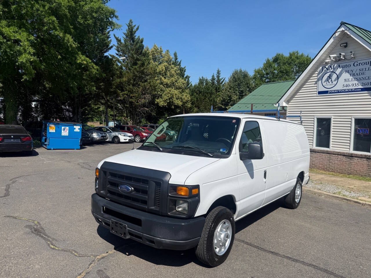 Used 2011 Ford E-150 and Econoline 150 w/ Commercial Cargo Van Pkg RWD image 3