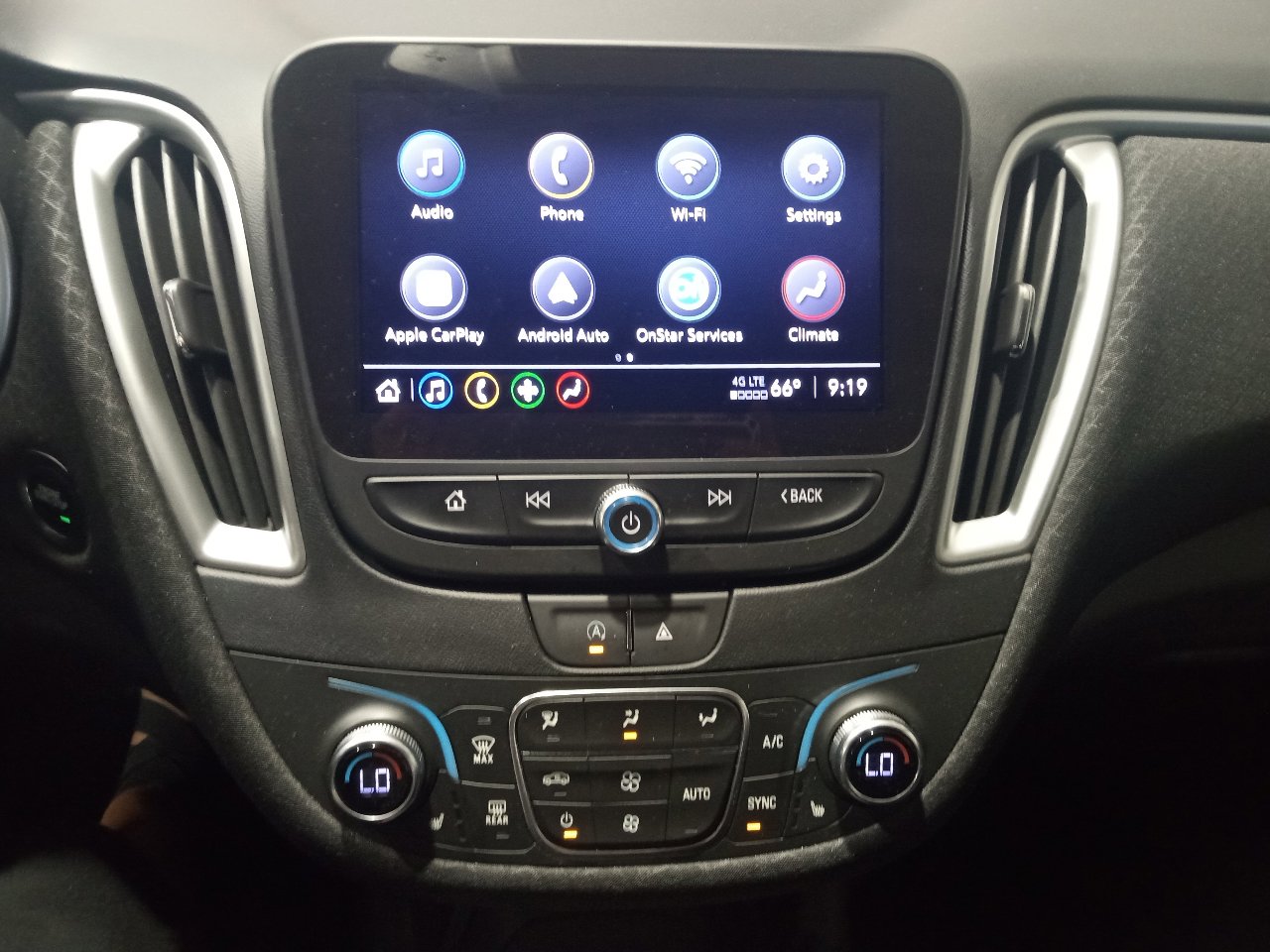 Used 2024 Chevrolet Malibu LT image 6
