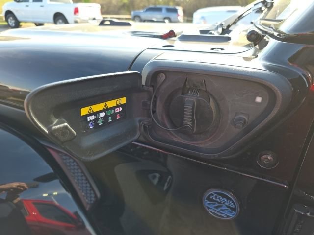 Used 2021 Jeep Wrangler Unlimited Sahara image 12