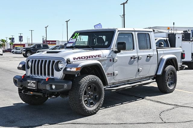 Used 2021 Jeep Gladiator Mojave w/ Trailer Tow Package AWD/4WD image 3