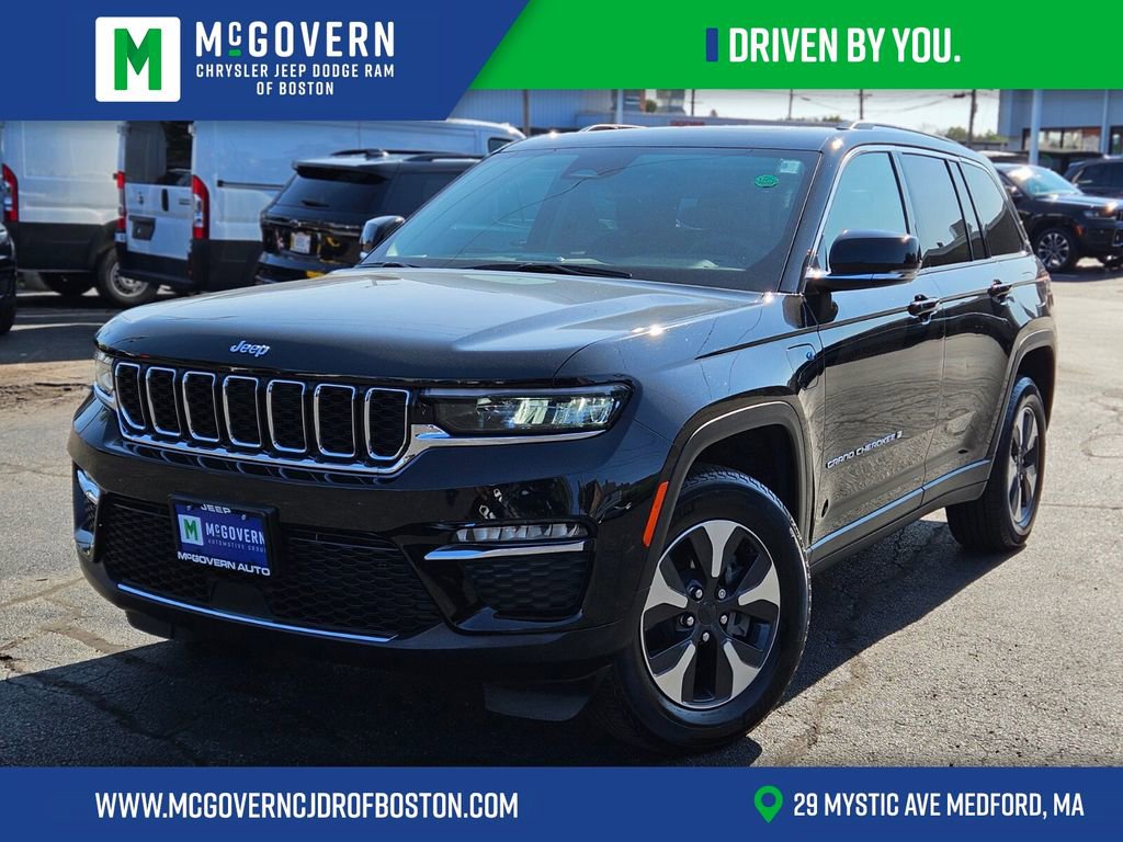 Used 2023 Jeep Grand Cherokee 4WD 4xe image 1