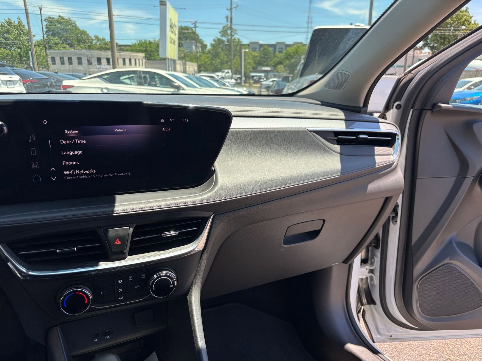 Used 2025 Buick Encore GX Preferred FWD image 34