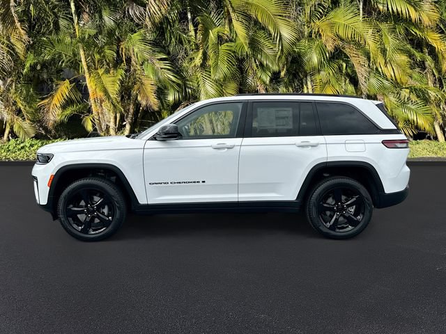 New 2026 Jeep Grand Cherokee Limited w/ Limited Altitude Package AWD/4WD image 2