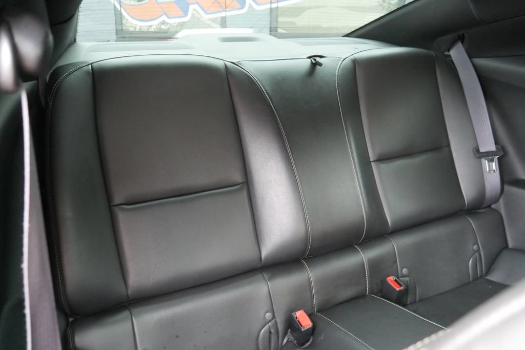 Used 2011 Chevrolet Camaro SS RWD image 11