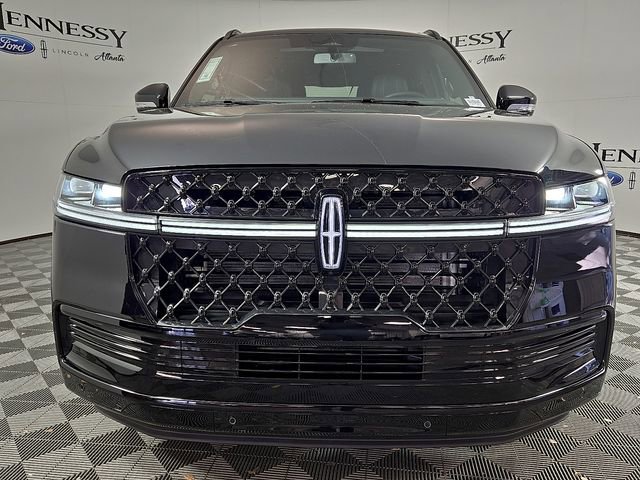 New 2025 Lincoln Navigator Reserve w/ Jet Appearance Package image 2