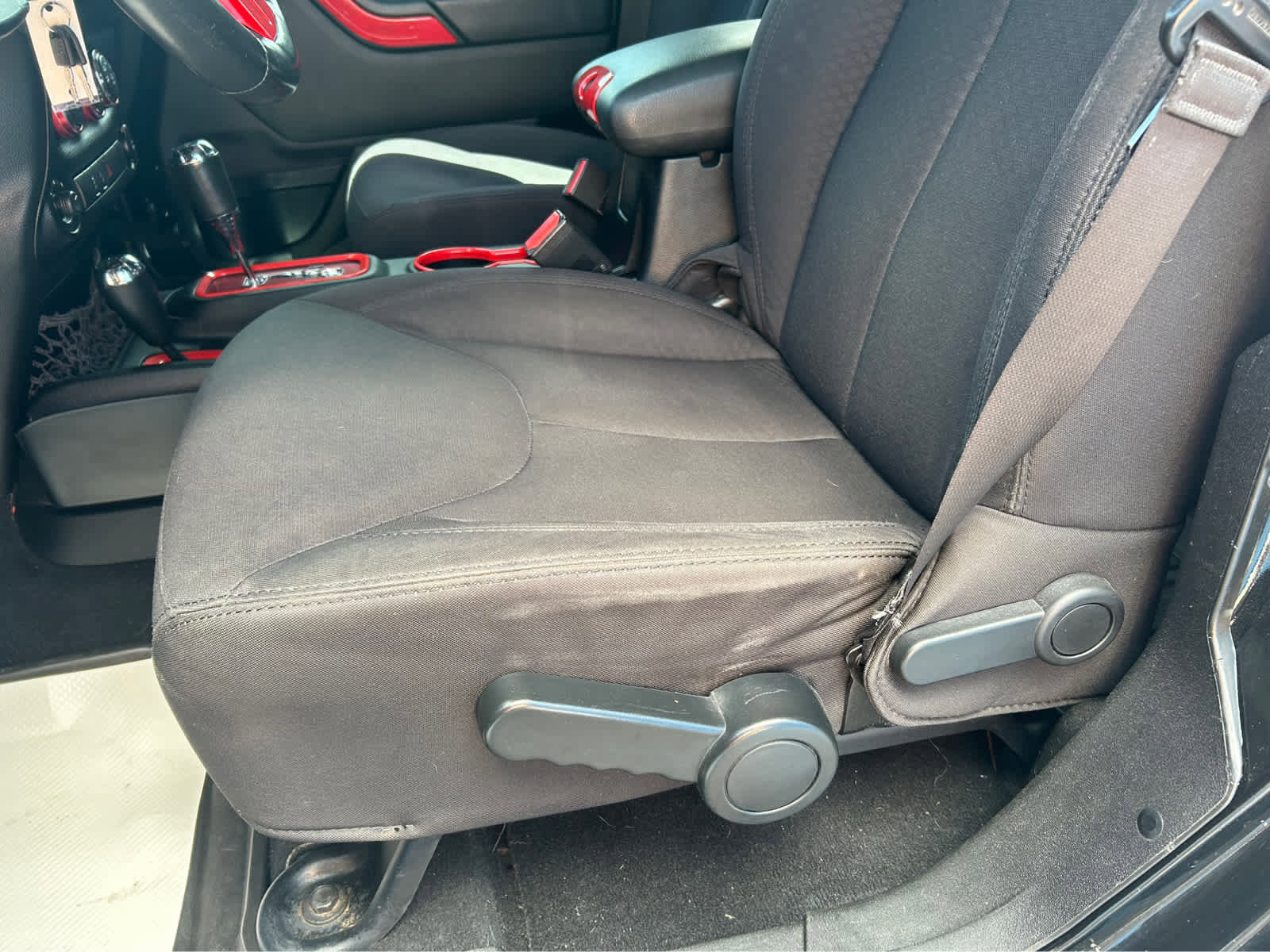 Used 2014 Jeep Wrangler Unlimited Sport w/ Quick Order Package 24S image 10