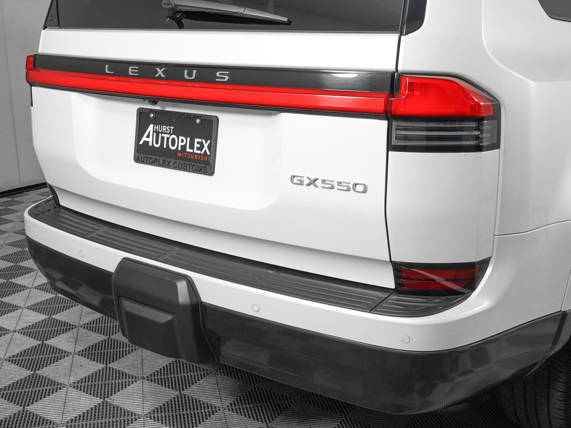 Used 2024 Lexus GX 550 w/ Cold Area Package image 35