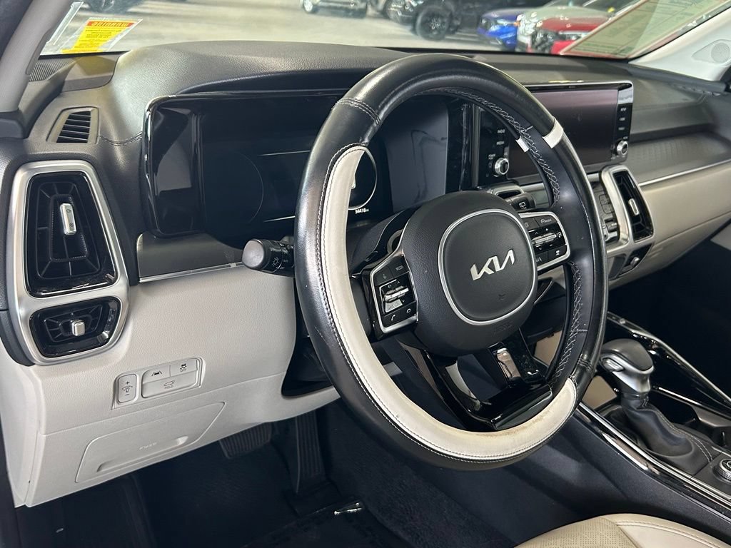 Used 2023 Kia Sorento SX FWD image 20
