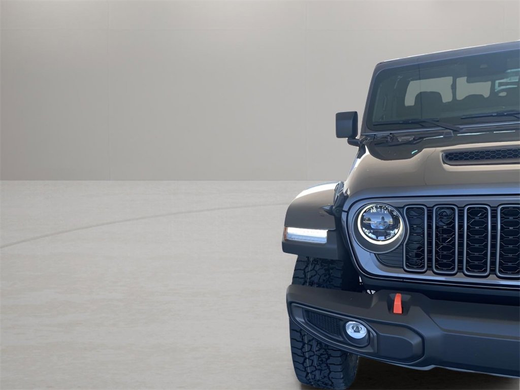 New 2025 Jeep Gladiator Mojave w/ Convenience Group image 5