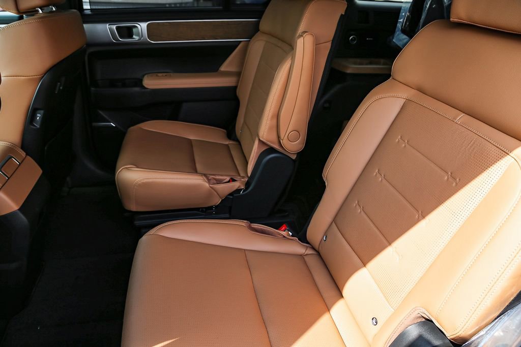 New 2026 Hyundai Santa Fe Limited AWD/4WD image 18