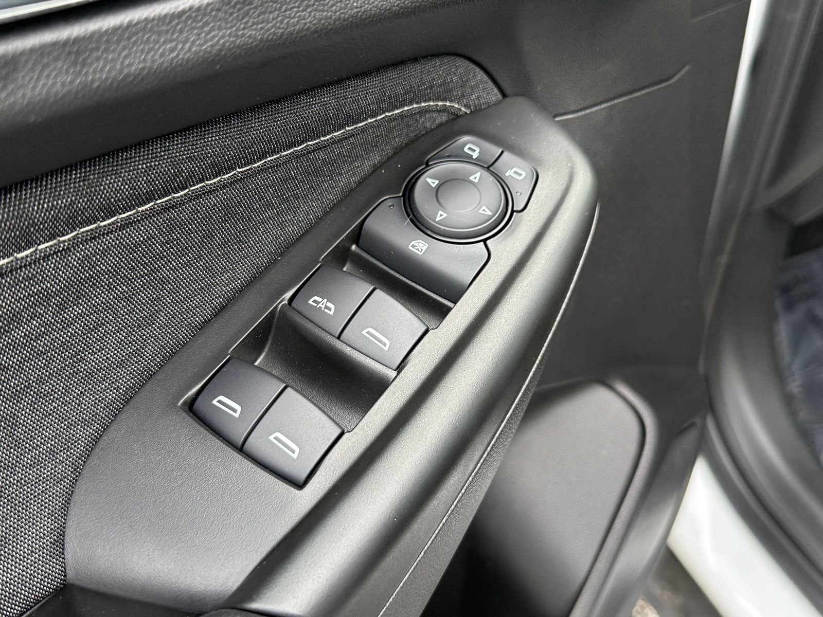 Certified 2023 Chevrolet TrailBlazer ACTIV w/ Convenience Package image 12