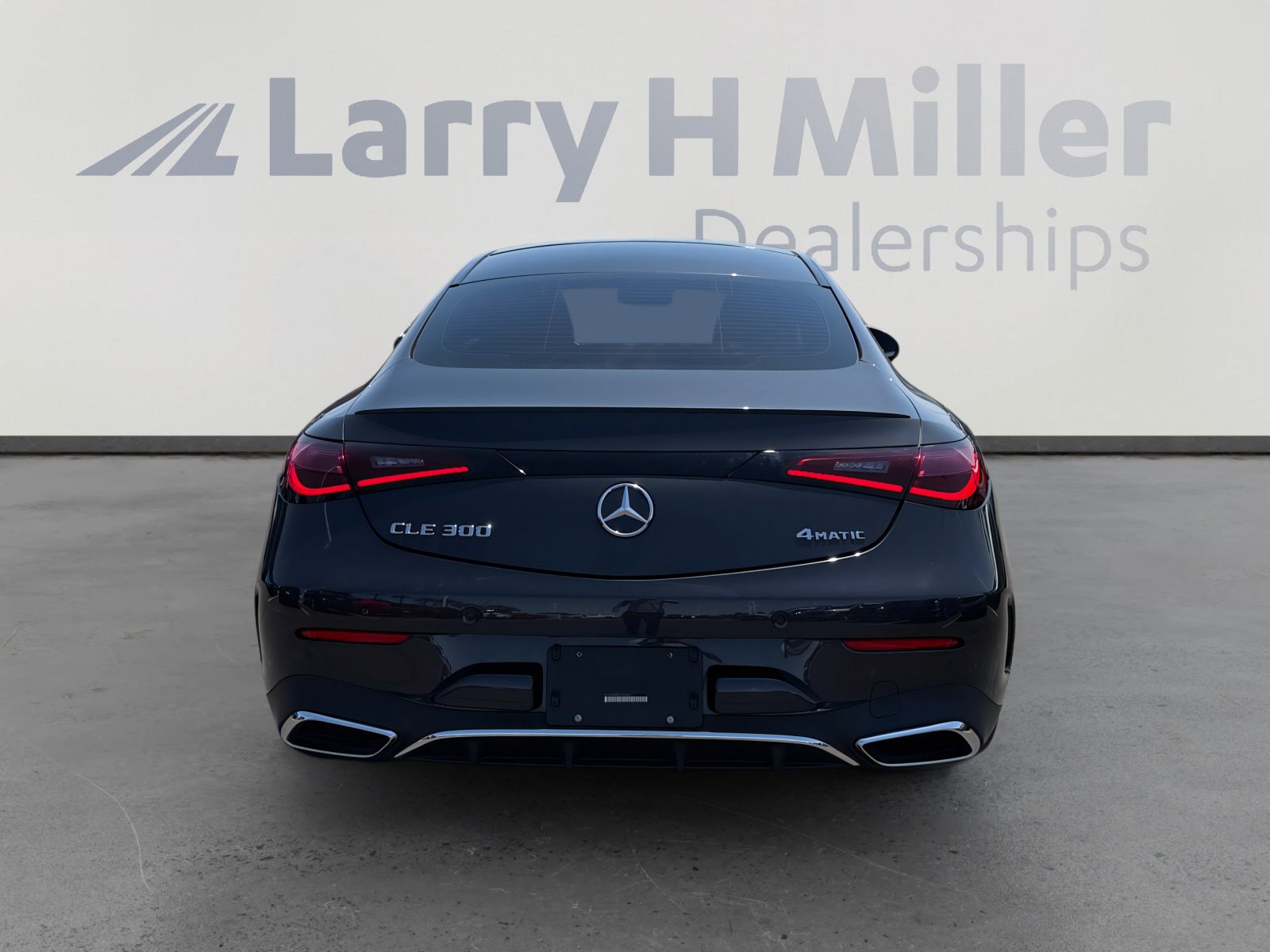 Used 2025 Mercedes-Benz CLE 300 4MATIC Coupe image 4