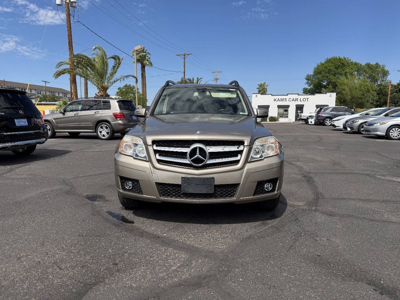 Used 2010 Mercedes-Benz GLK 350 4MATIC image 3