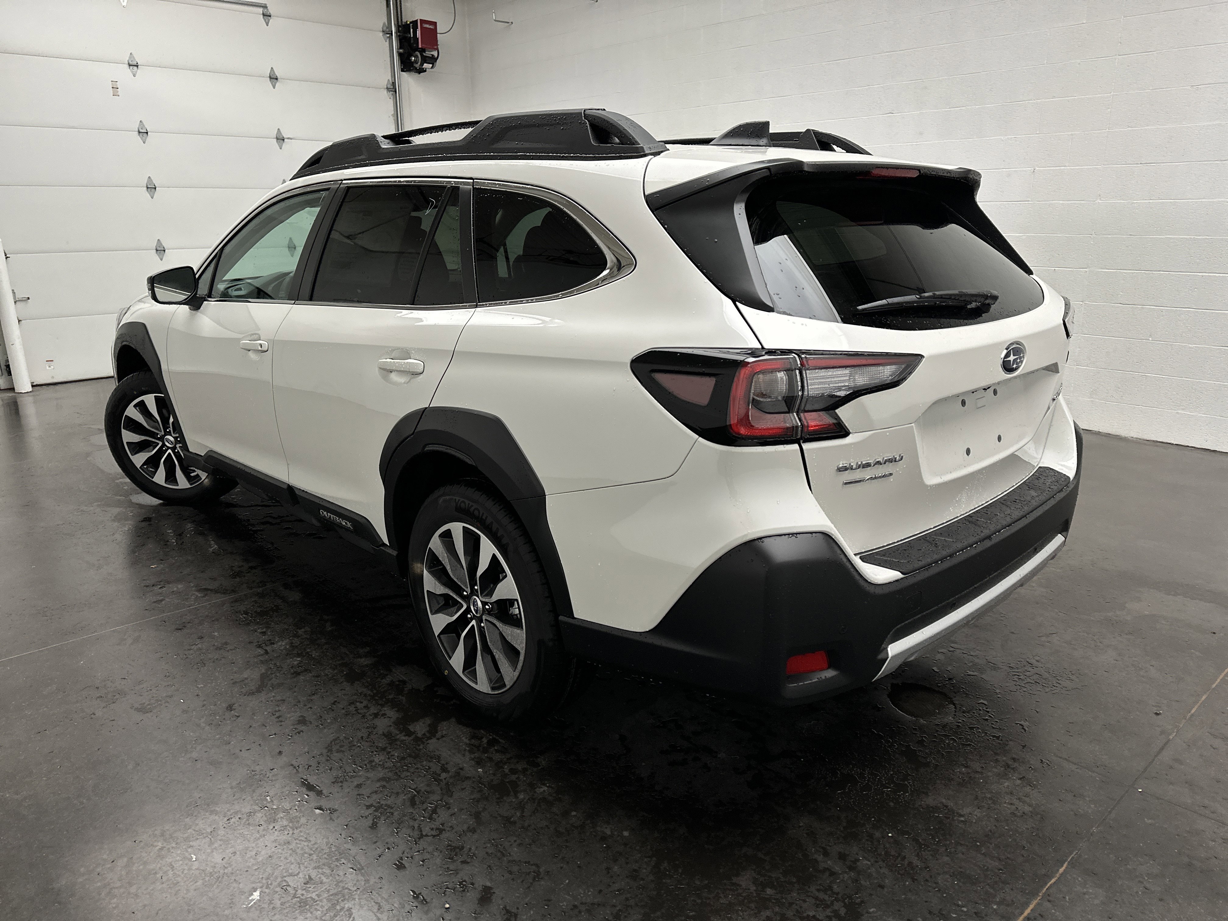 New 2025 Subaru Outback Limited image 7