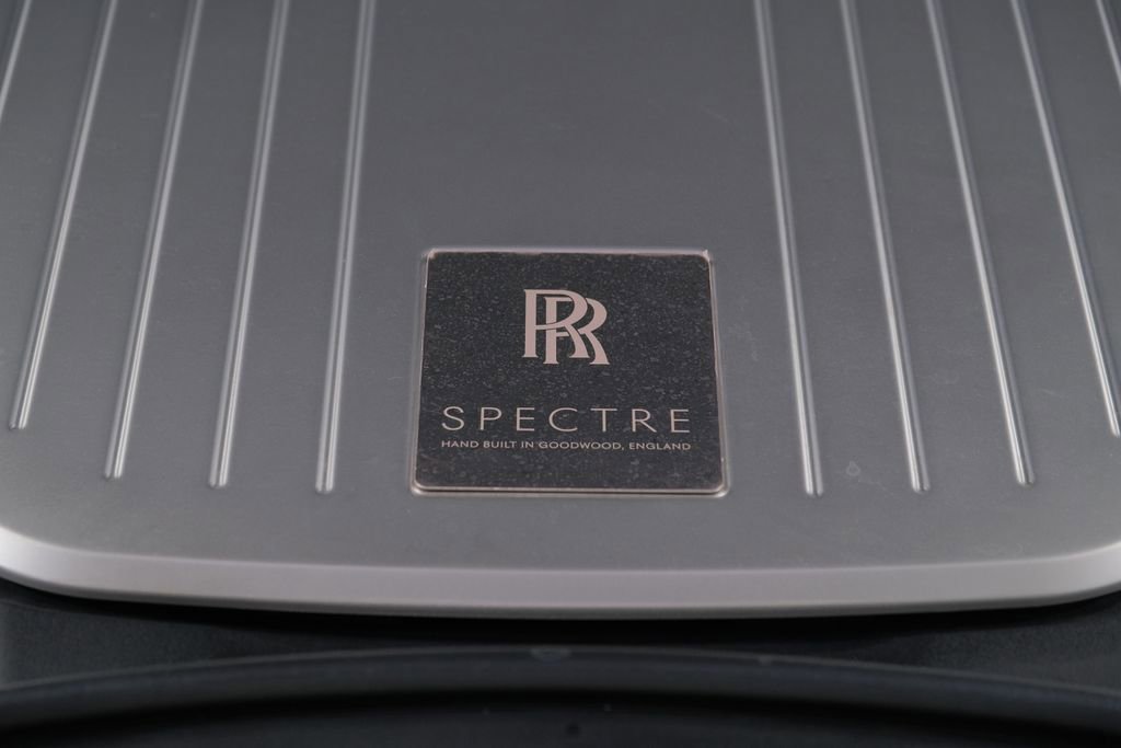 Used 2026 Rolls-Royce Spectre image 59