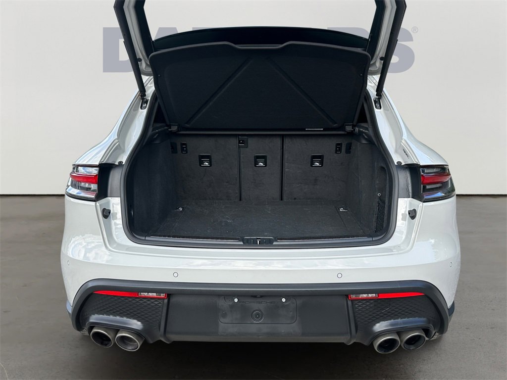 Used 2022 Porsche Macan S image 14