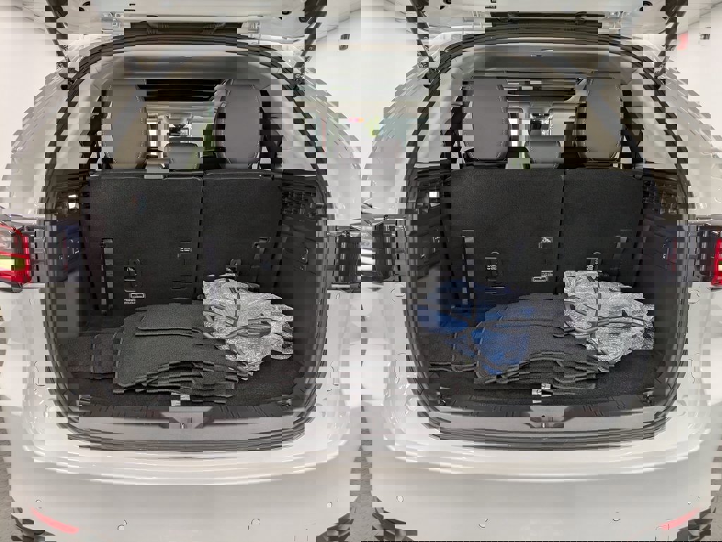 Certified 2024 MAZDA CX-90 Plug-In Hybrid w/ Premium Pkg image 23