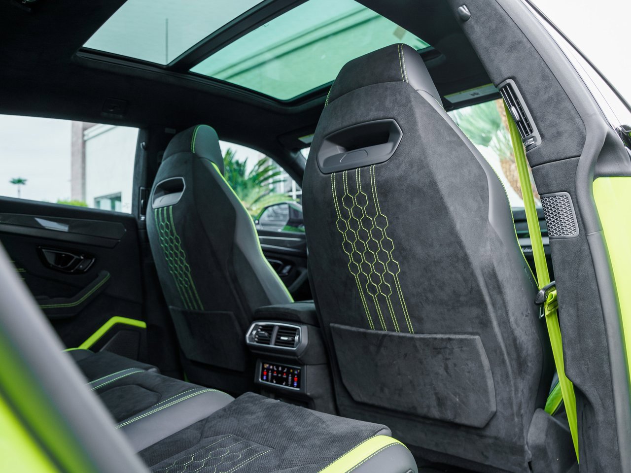 Used 2024 Lamborghini Urus Performante image 20