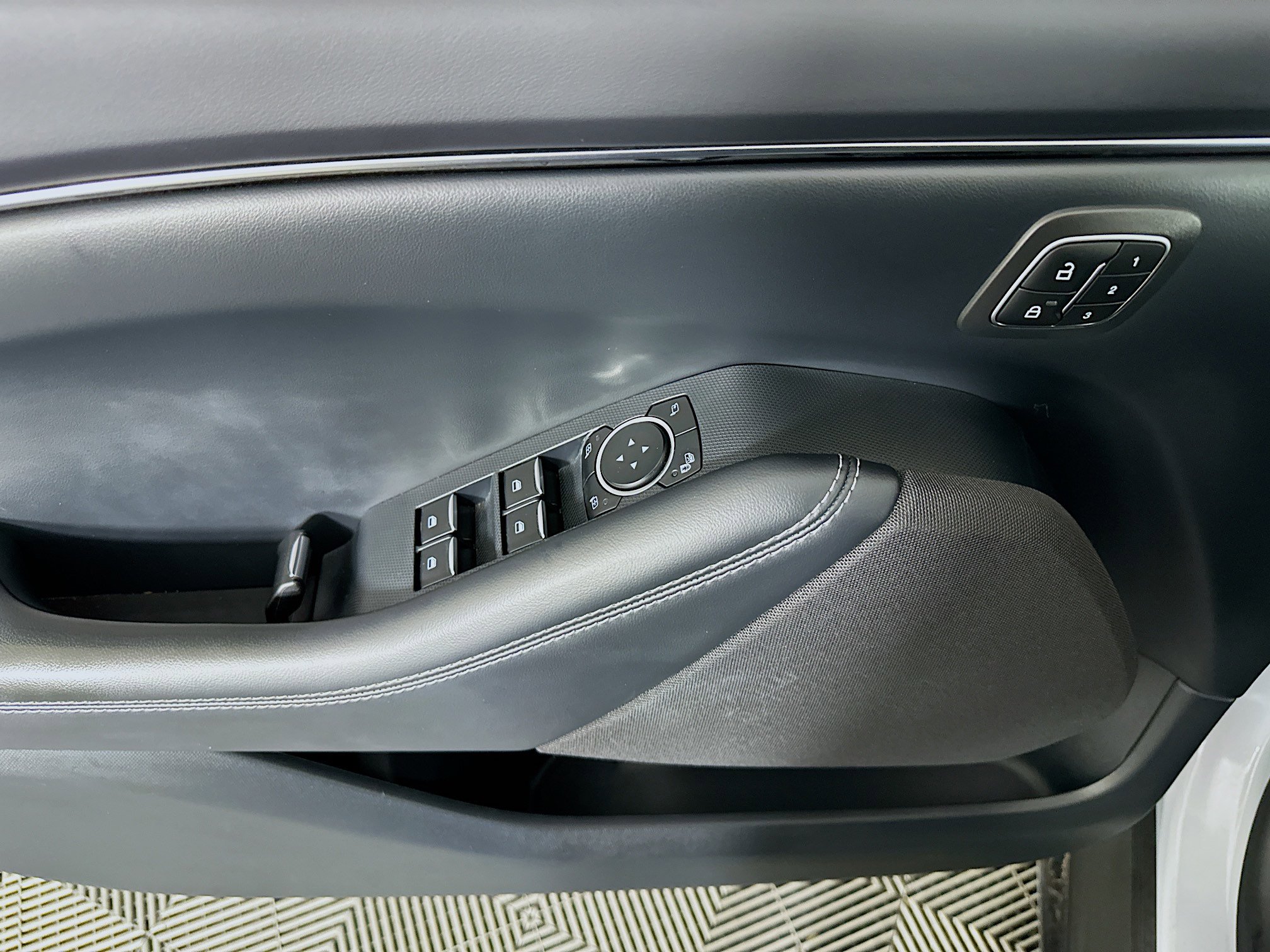 Used 2023 Ford Mustang Mach-E Select w/ Comfort Package Lite image 15