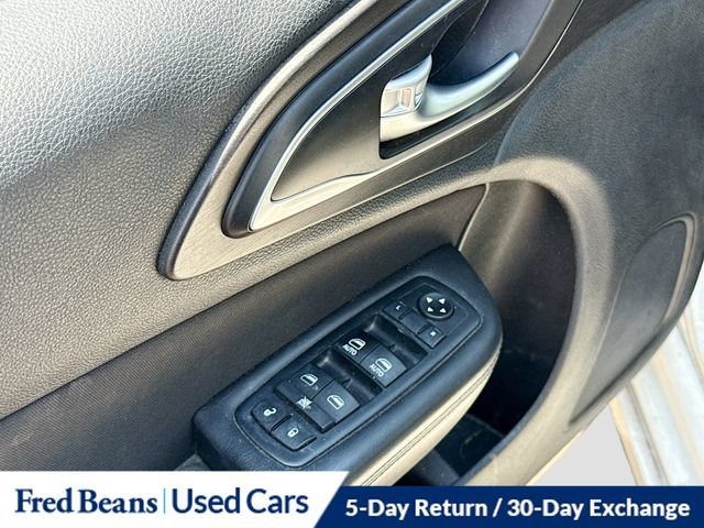Used 2016 Chrysler 200 Limited FWD image 24