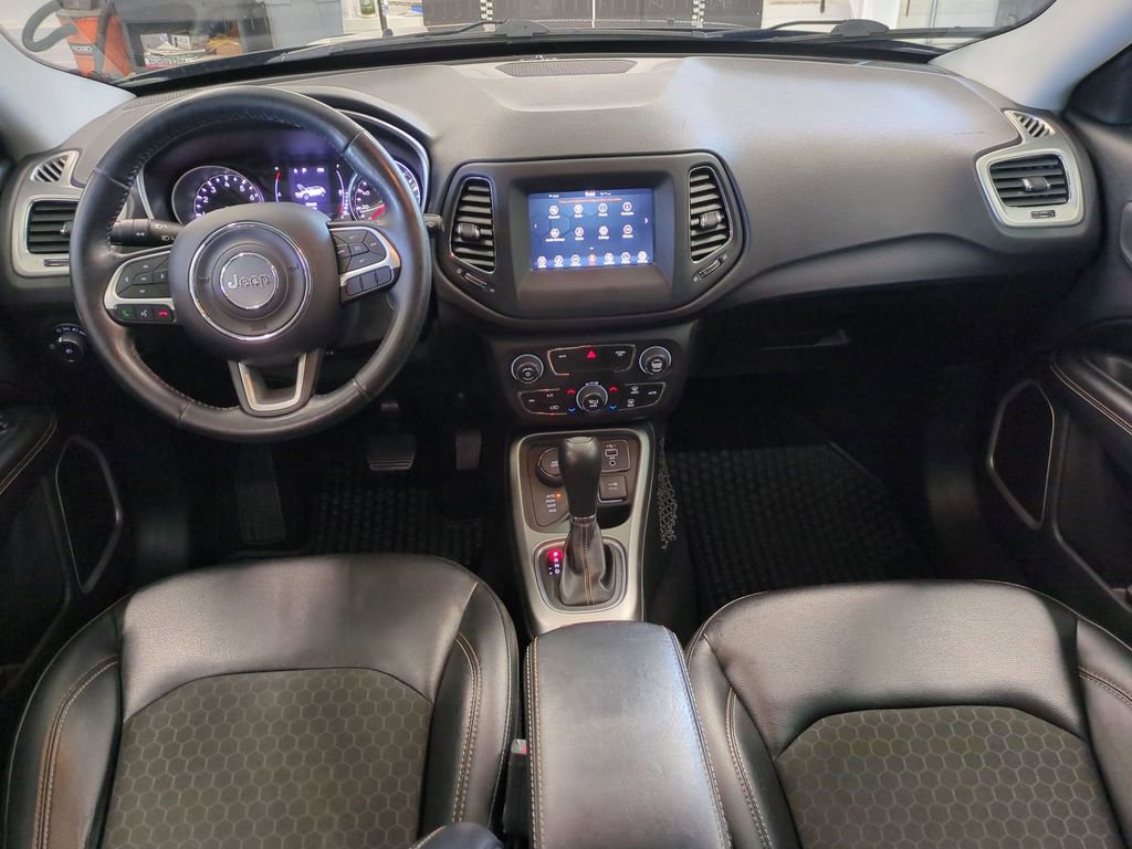 Used 2020 Jeep Compass Latitude w/ Cold Weather Group image 32