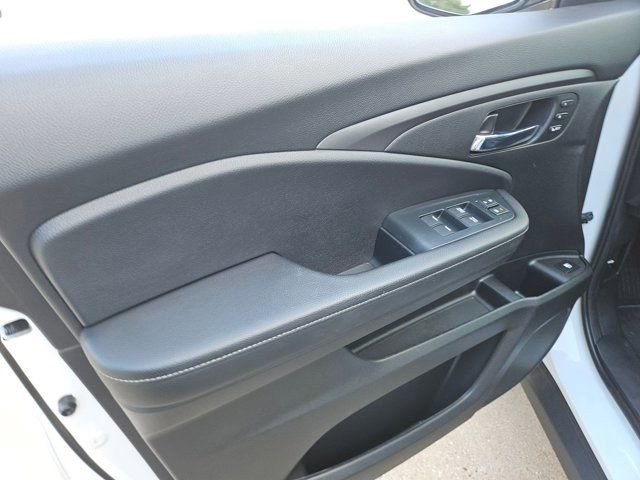Used 2023 Honda Ridgeline RTL-E image 19