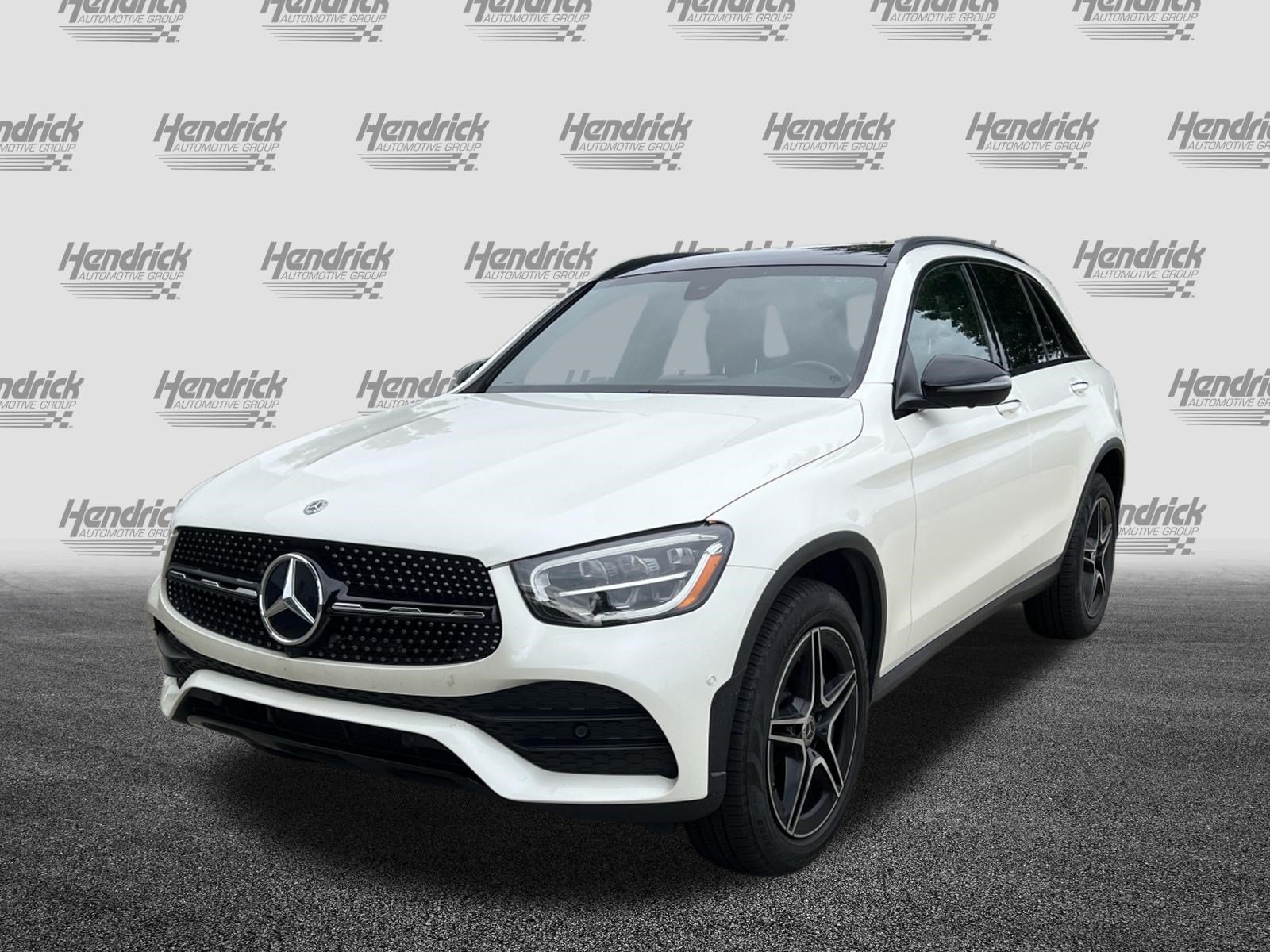 Used 2020 Mercedes-Benz GLC 300 4MATIC w/ AMG Line image 5