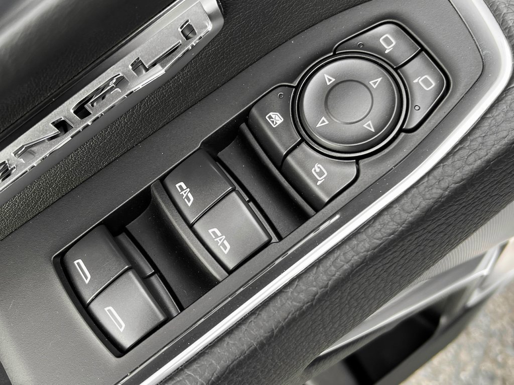 Used 2025 GMC Sierra 1500 Denali image 27