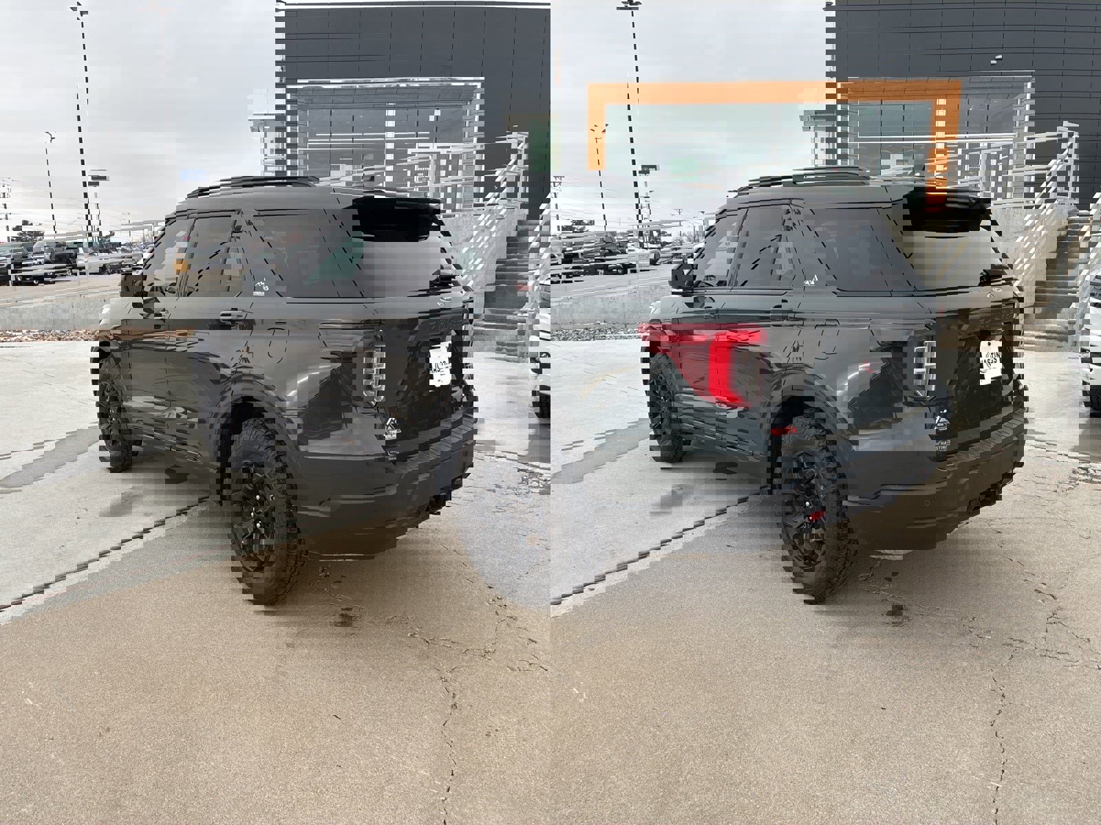 Used 2023 Ford Explorer Timberline image 3