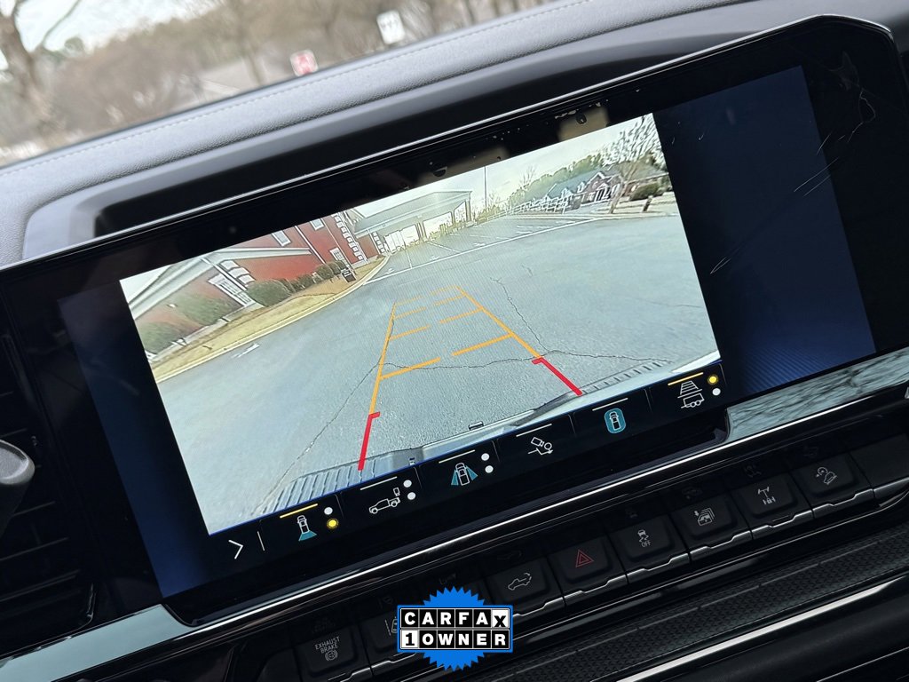 Used 2025 Chevrolet Silverado 2500 ZR2 w/ Technology Package image 34