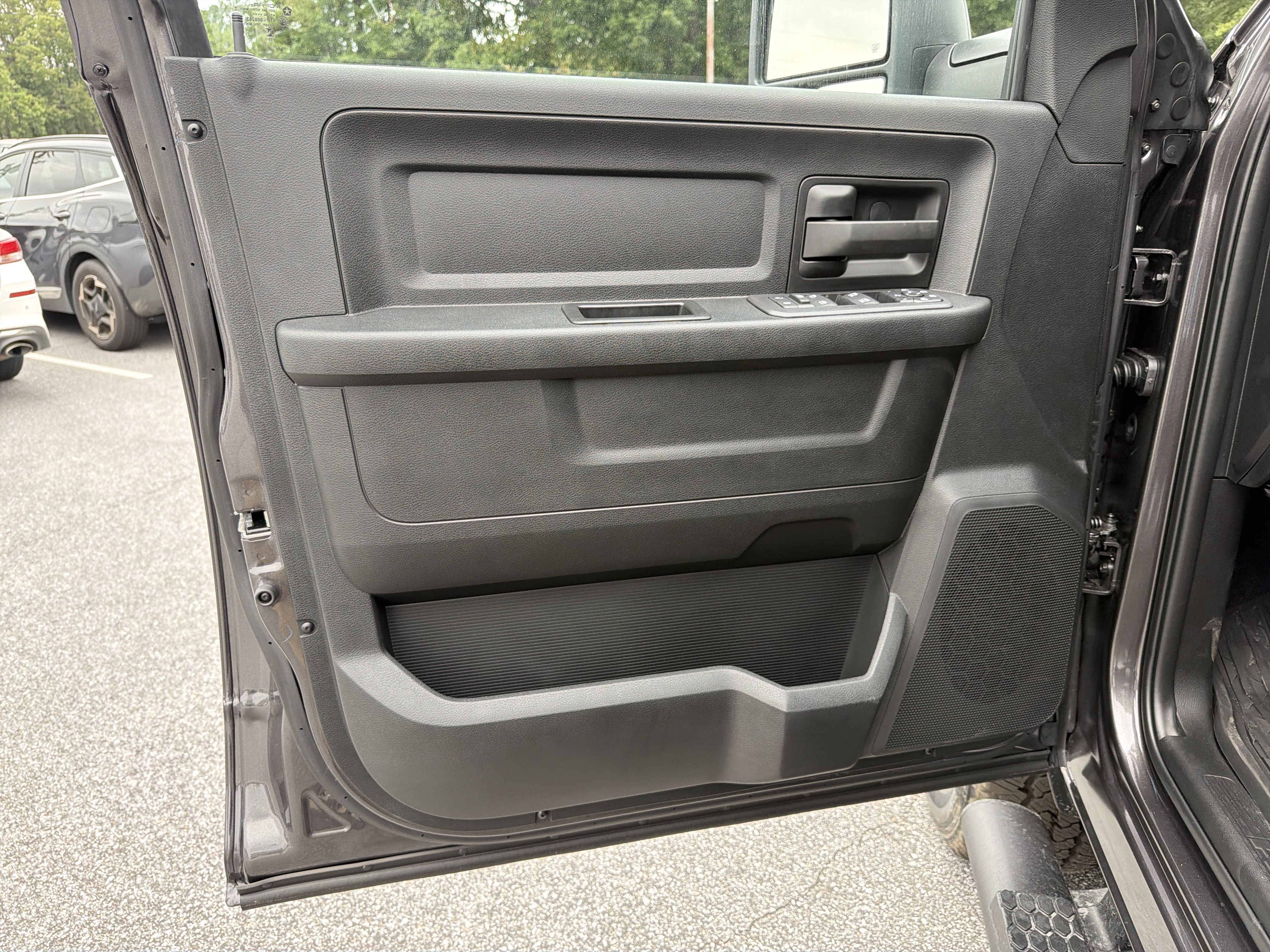 New 2026 RAM 2500 Tradesman AWD/4WD image 9