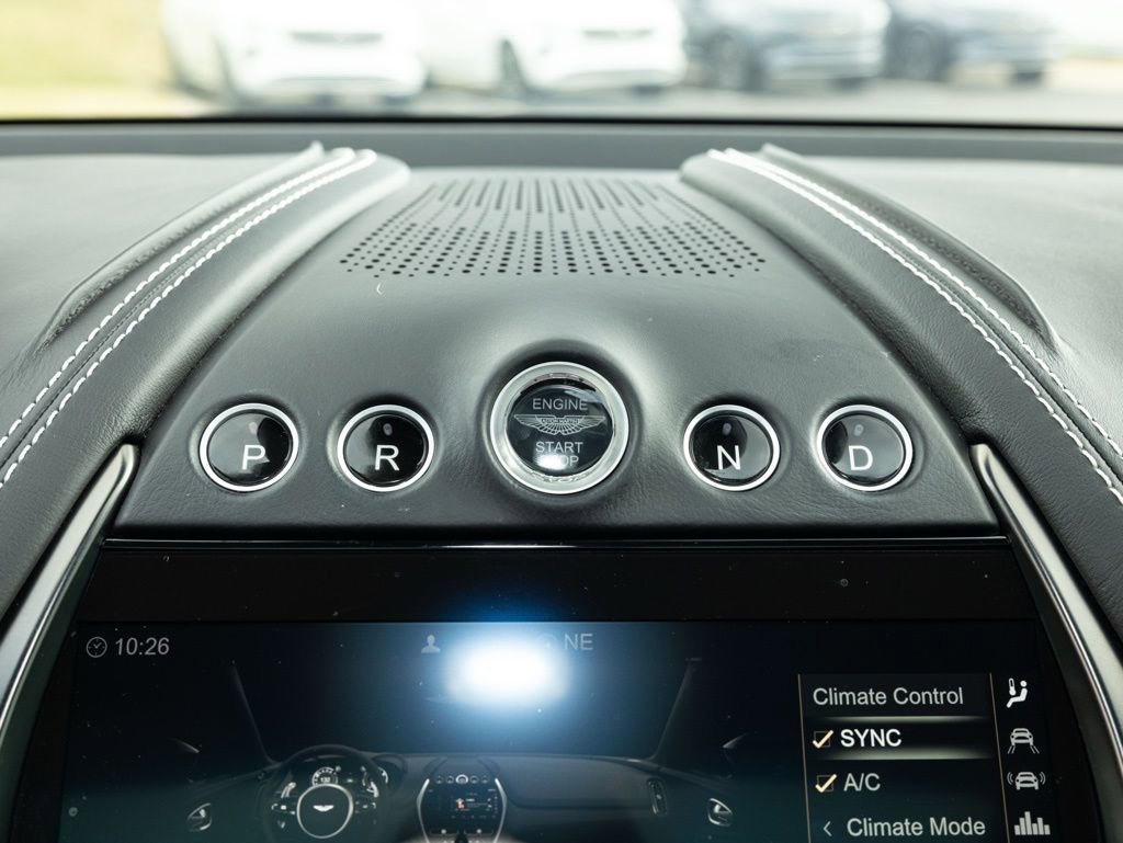 Used 2021 Aston Martin DBX image 36