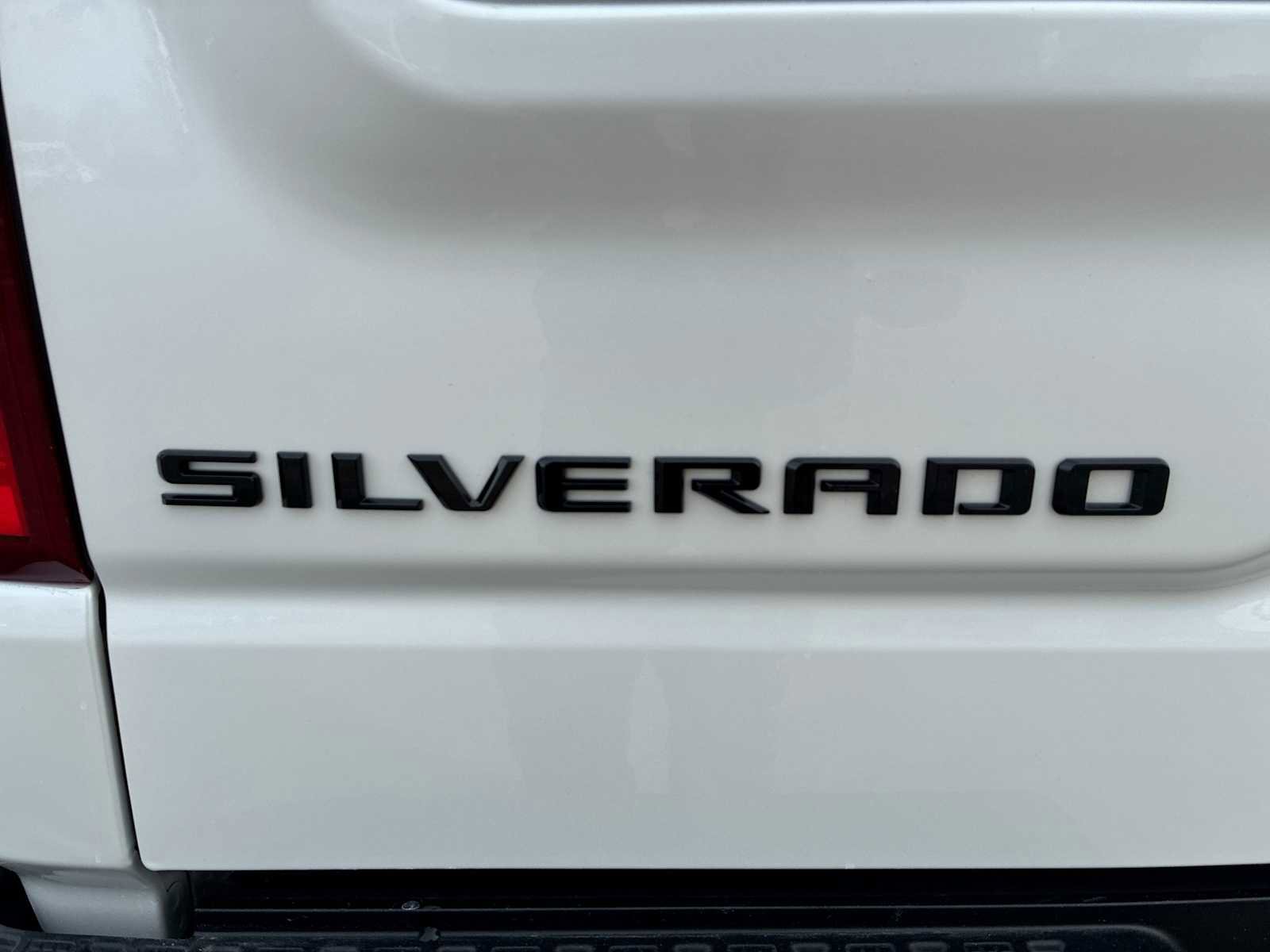 Used 2023 Chevrolet Silverado 1500 High Country w/ Technology Package image 33