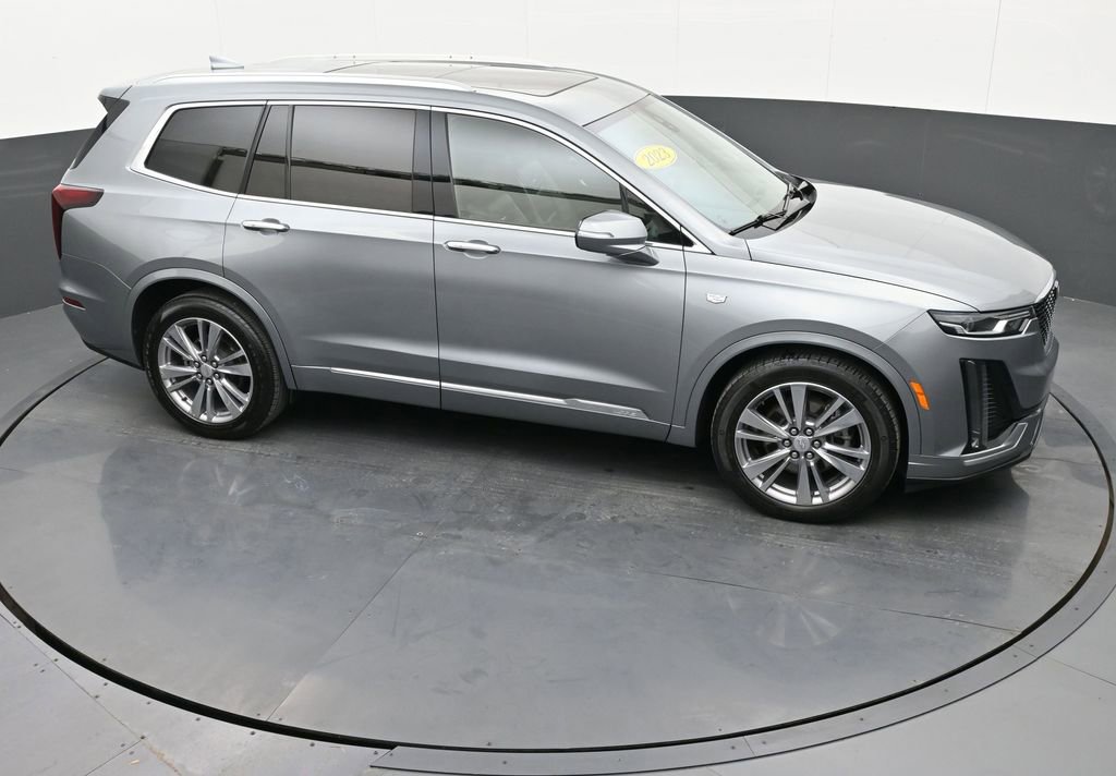 Used 2023 Cadillac XT6 Premium Luxury image 37