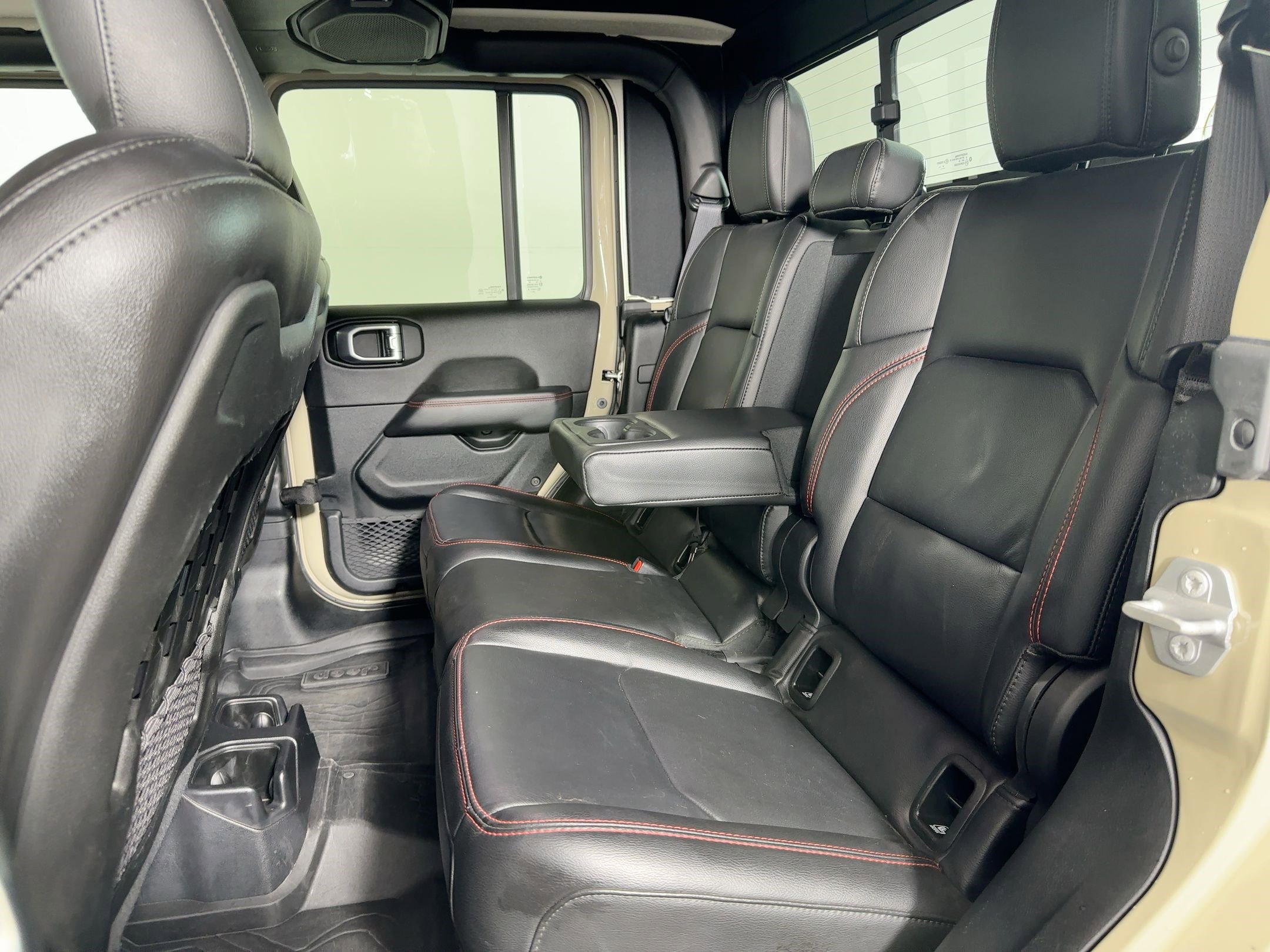 Used 2020 Jeep Gladiator Rubicon image 14