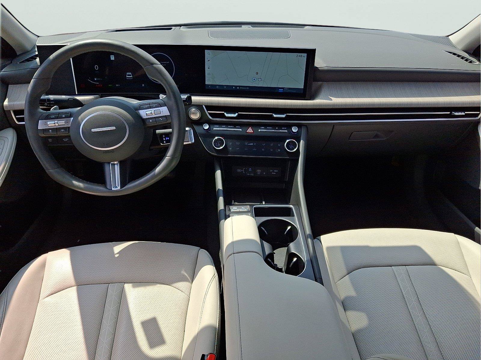 Used 2025 Hyundai Sonata Limited FWD image 9